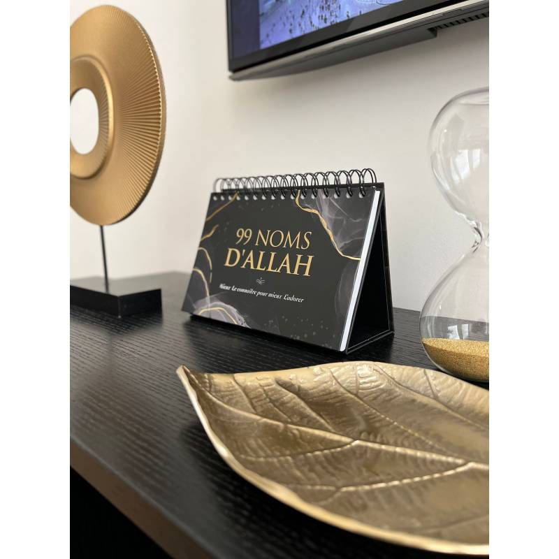 99 noms d'Allah - Mieux Le connaître pour mieux L'adorer - Calendrier chevalet Al-Hadîth Calendriers, organiseurs et agendas Librairie Musulmane Al-imen